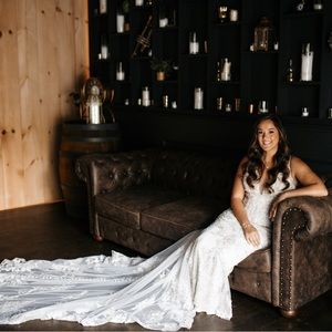 Meet your Posher, Carmela